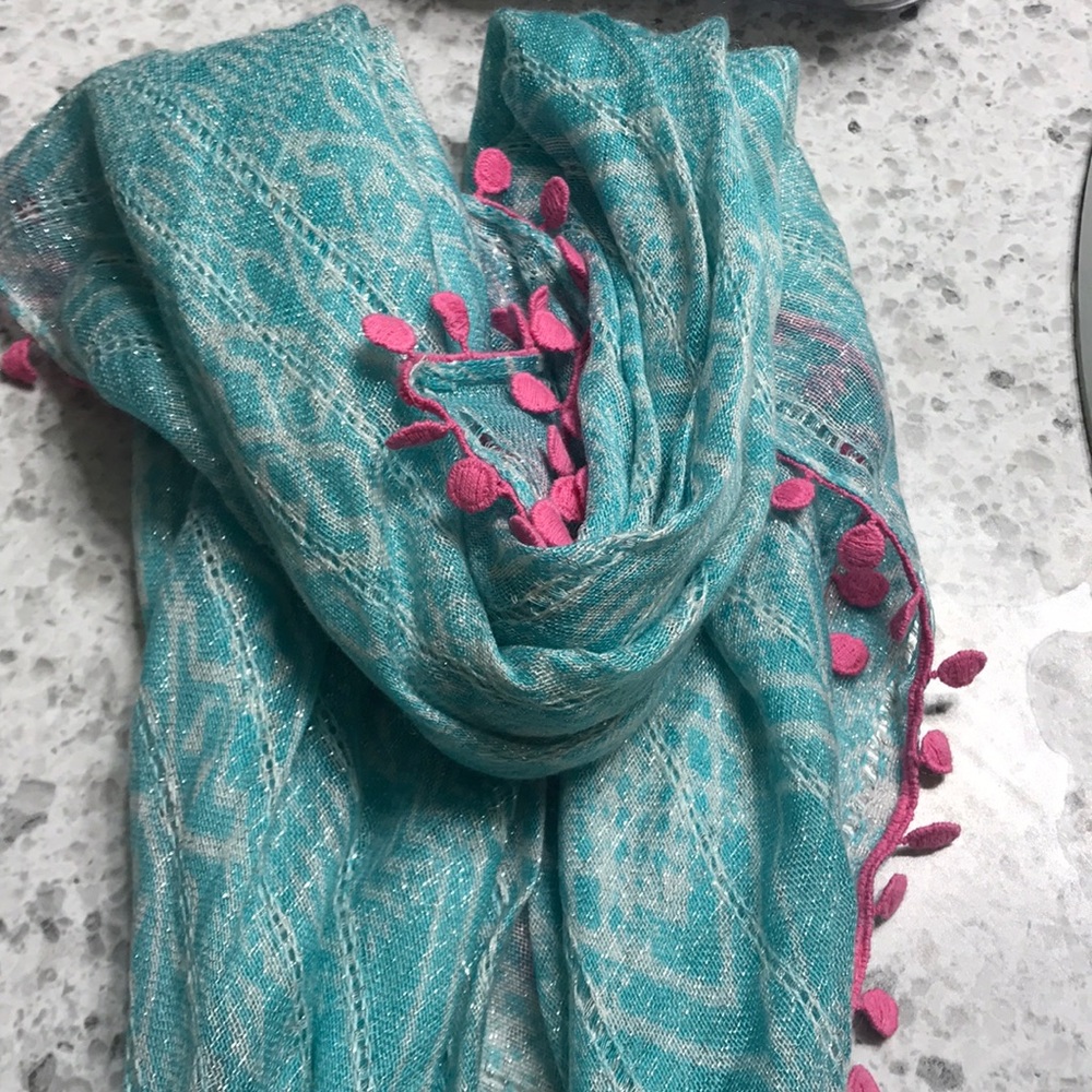 Scarf - Picture 2 of 2